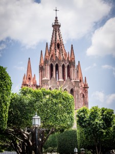 The Jardin Principal & The Parroquia de San Miguel Arcángel